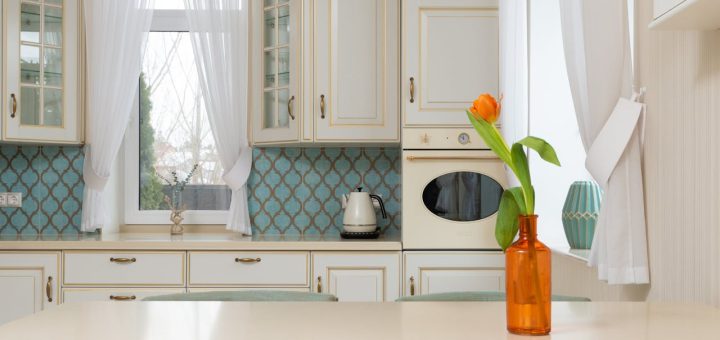 astuces et conseils pratiques pour bien choisir des rideaux pour petite fenêtre